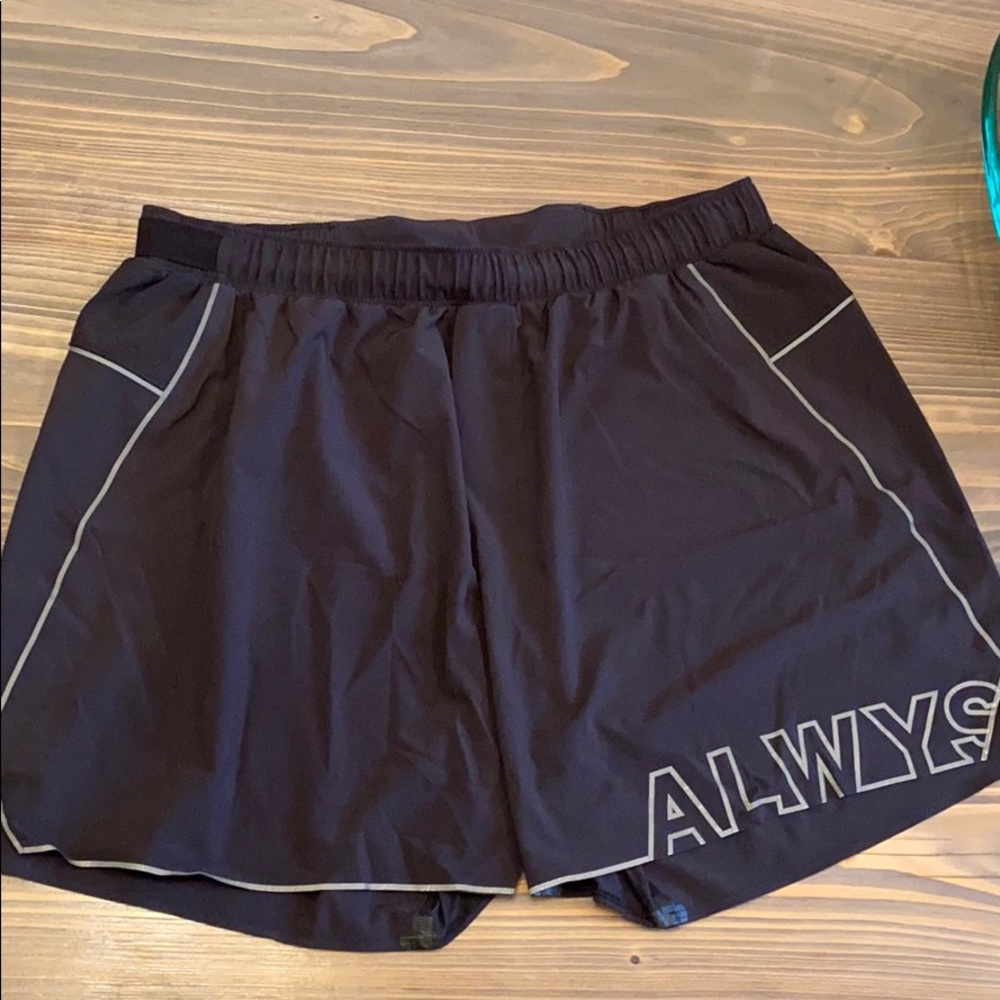 Lululemon linerless shorts